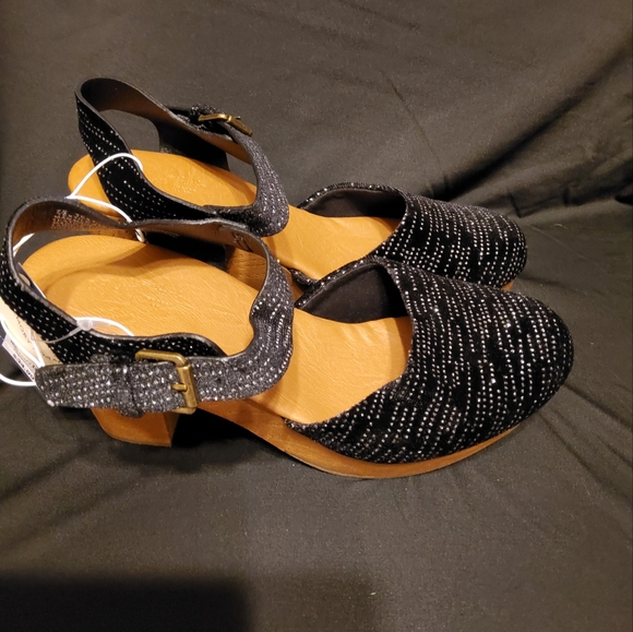 New Women's Marcia Jet Black and Silver heels - Picture 3 of 5